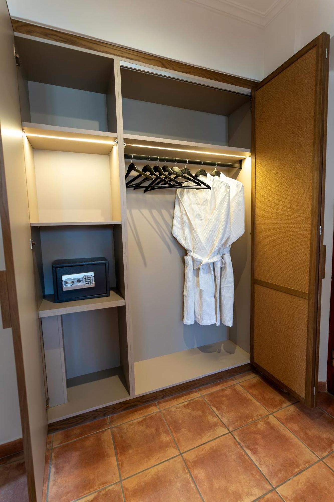 Alkionides Hydra Hotel Bagian luar foto